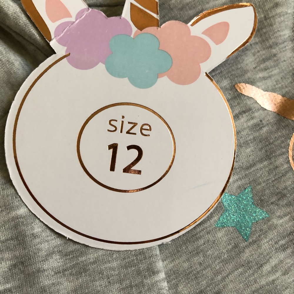 cute unicorn sweatshirt!